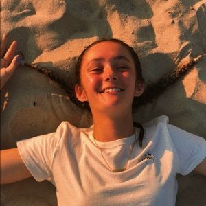 Meet your Posher, Mia